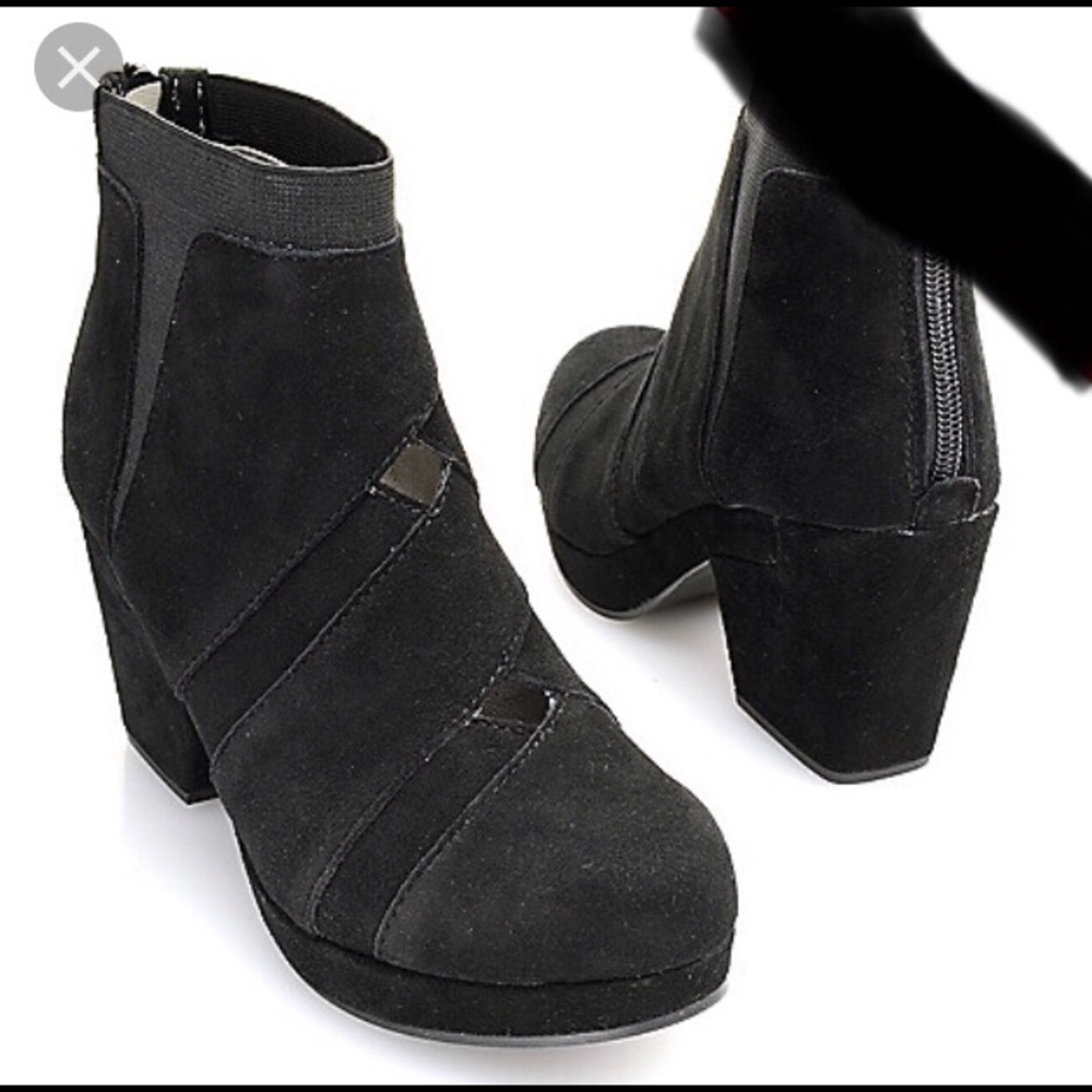 Jambu Charleston Black Suede Size 8 Bootie!
